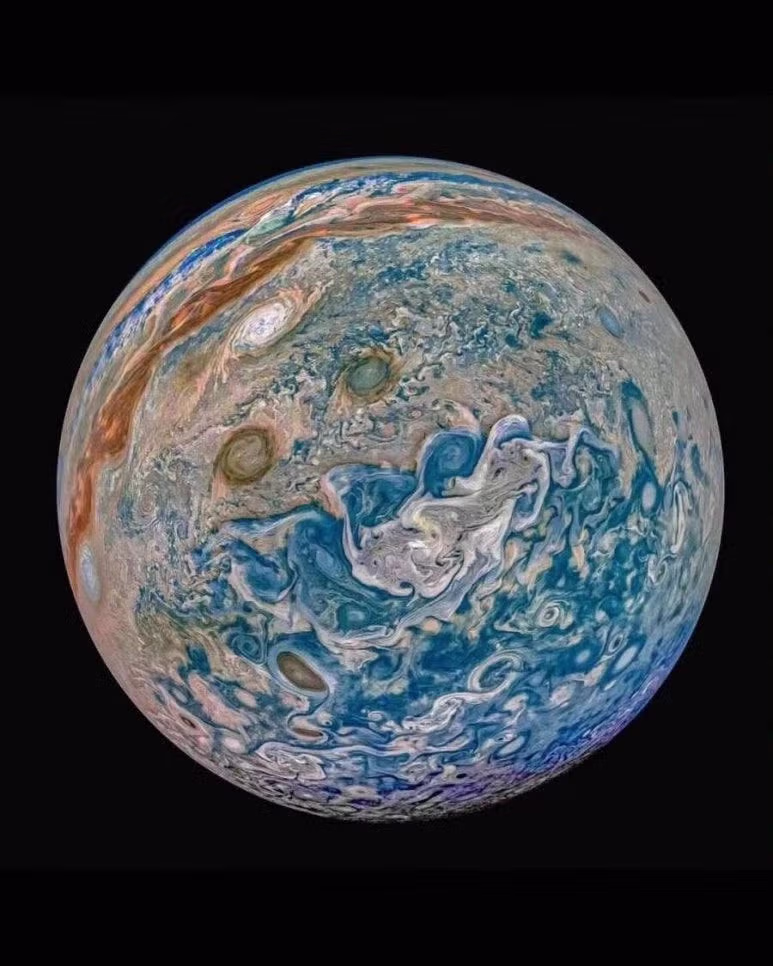 NASA 가 공개한 가장 최근의 목성 사진 8