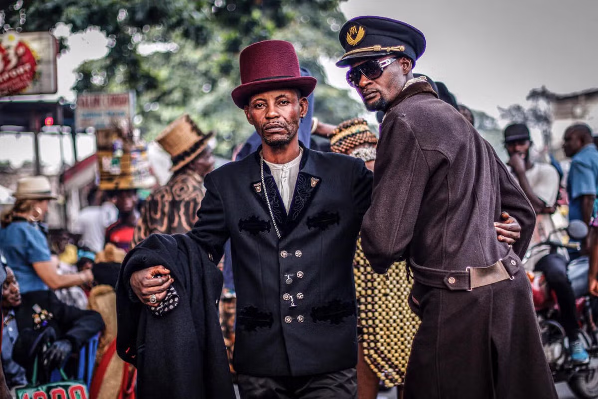 아프리카 콩고에서 유행 중인 패션 문화.jpg 8