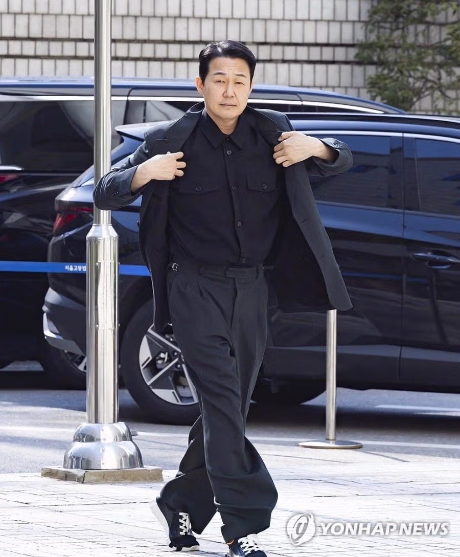 오늘 박성웅 증인출석 장면 2