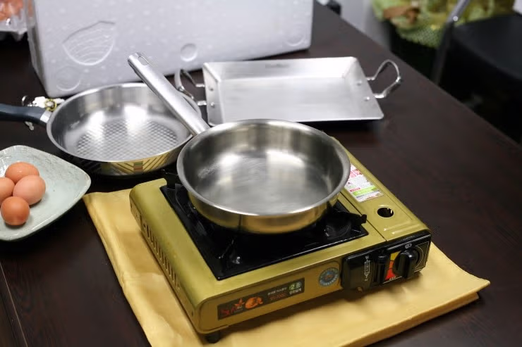 안녕하세요. 프라이팬을 사용하실때 유의사항이 있습니다 7