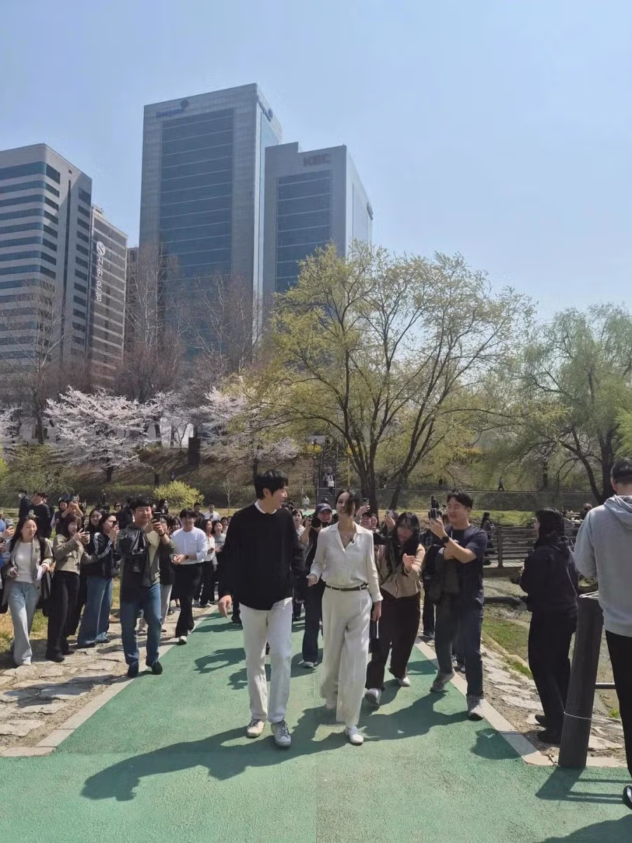 키 공개하고 168cm처럼 안 보인단 댓글이 많이 달렸다는 한가인.jpg 14