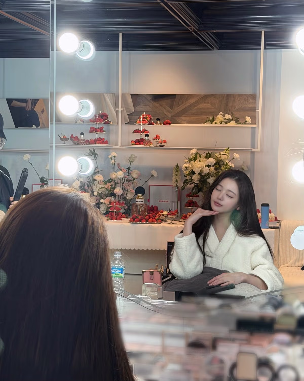 아이브 장원영 공주 인스타 업뎃 3