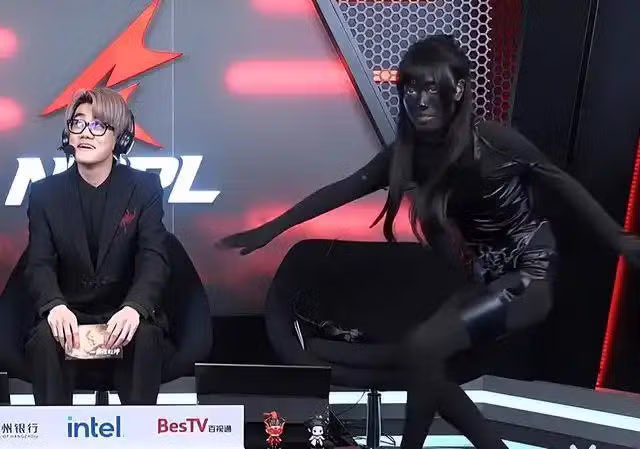 페미들의 공격을 받은 중국 여성 게임 해설자의 대응 3