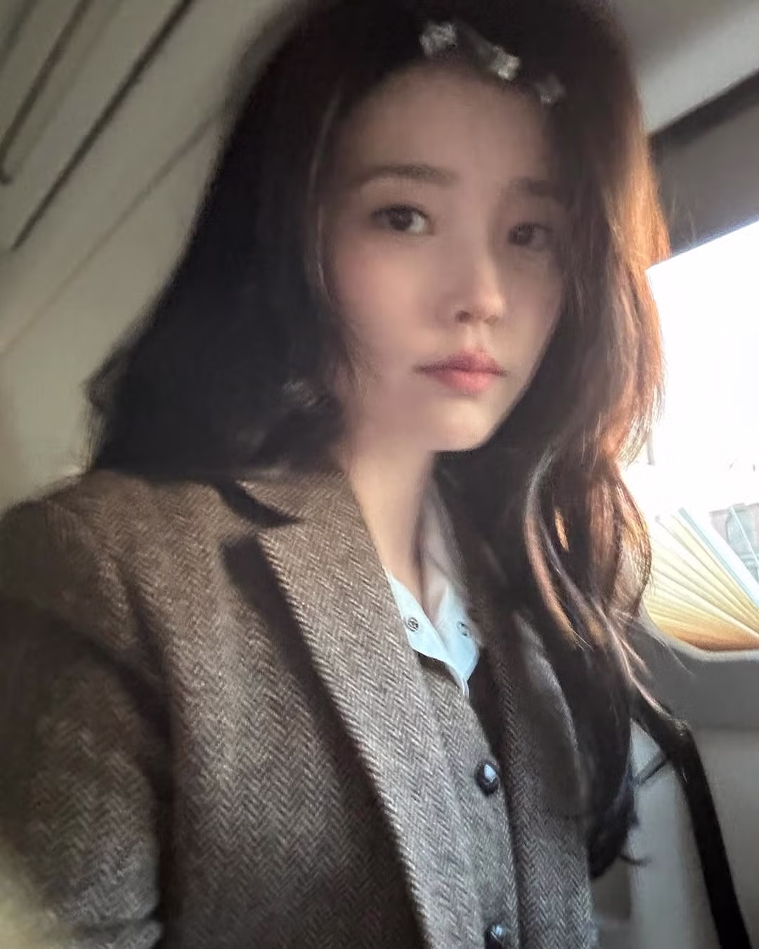 아이유 인스타 대군부인 비하인드 사진 업뎃 (with 변우석, 이연, 허남준, 노상현) 4