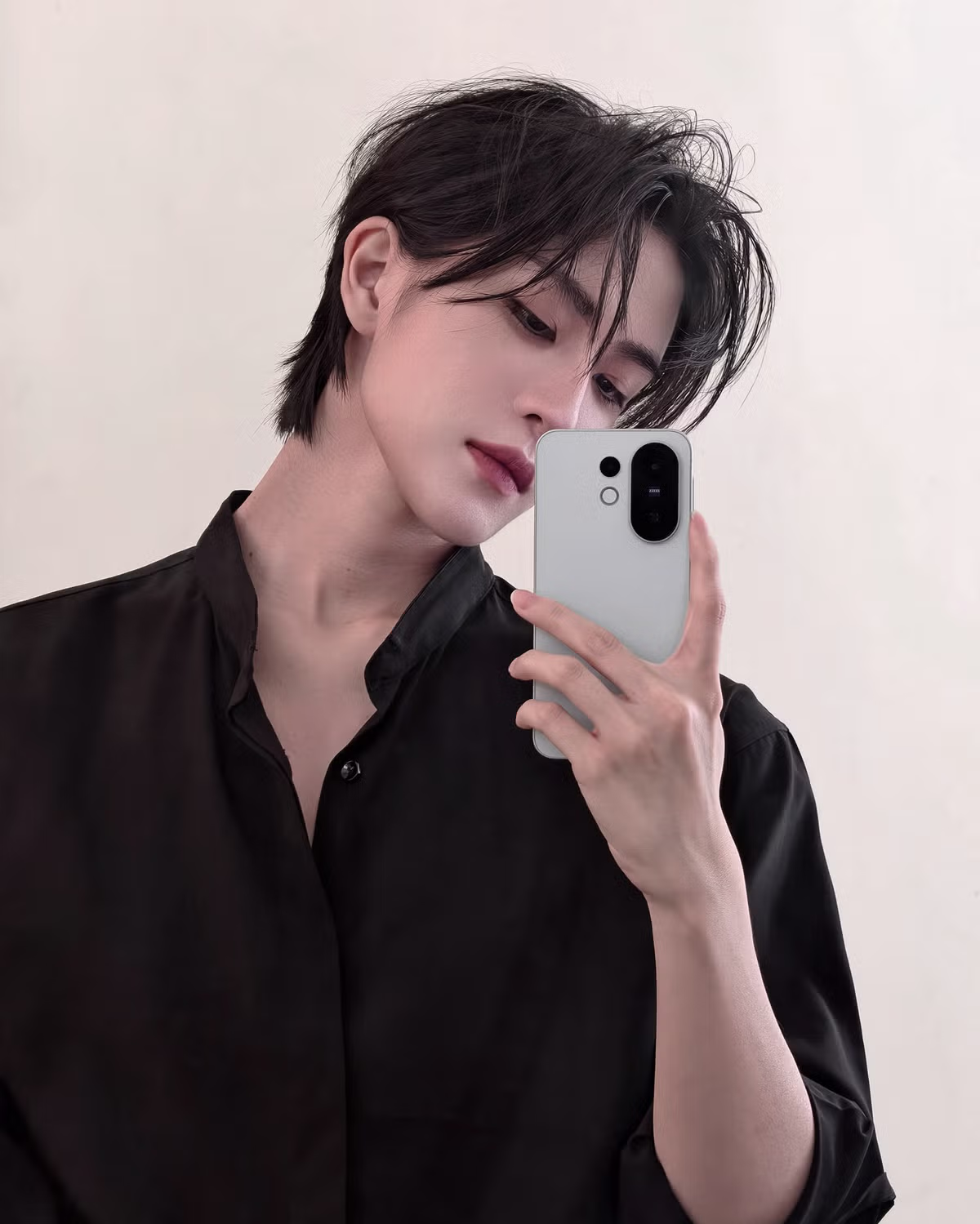 잘생긴 걸로 유명해서 팬미팅까지 한 코스플레이어...jpg 3