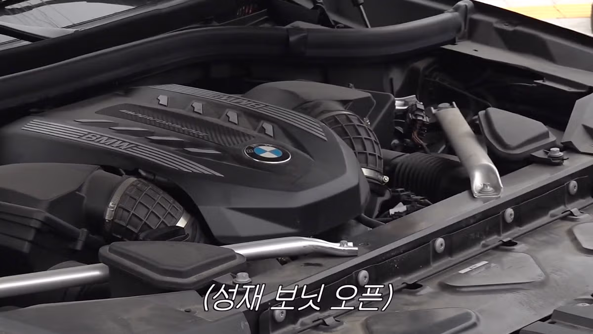 최초로 자차 공개한 이창섭 육성재ㅋㅋㅋㅋ 15