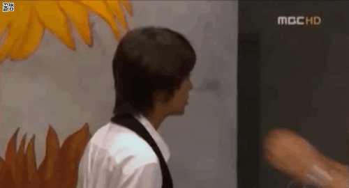 "널 가지려고 내 인생에서 뭘 내던졌는지 넌 몰라" 13