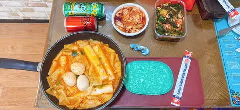시장표 가래떡으로 만든 떡볶이 한접시~ 2