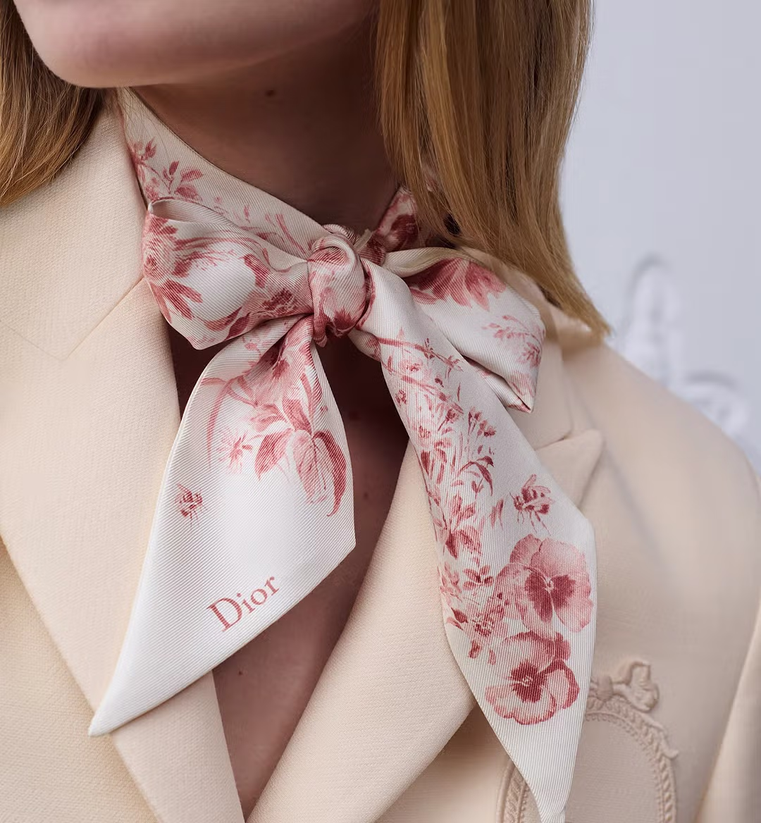 디올 신상 스카프 4