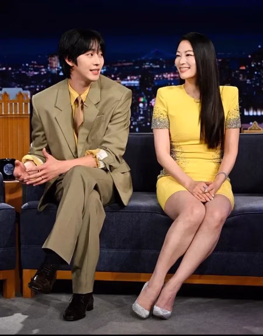 한국인들은 성우도 미남이야!! 2