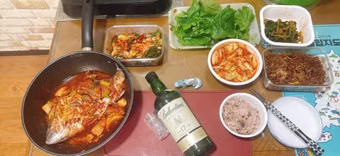 어제 선물 받았다고 한 생선 한마리 결국에는.. 2