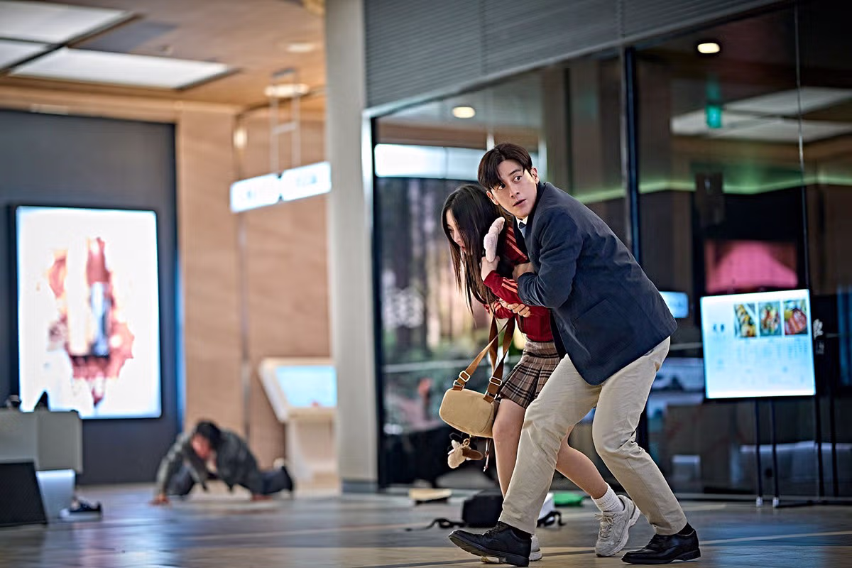 🧟‍♂️🧟‍♂️ <군체> 공식 보도스틸 공개 12