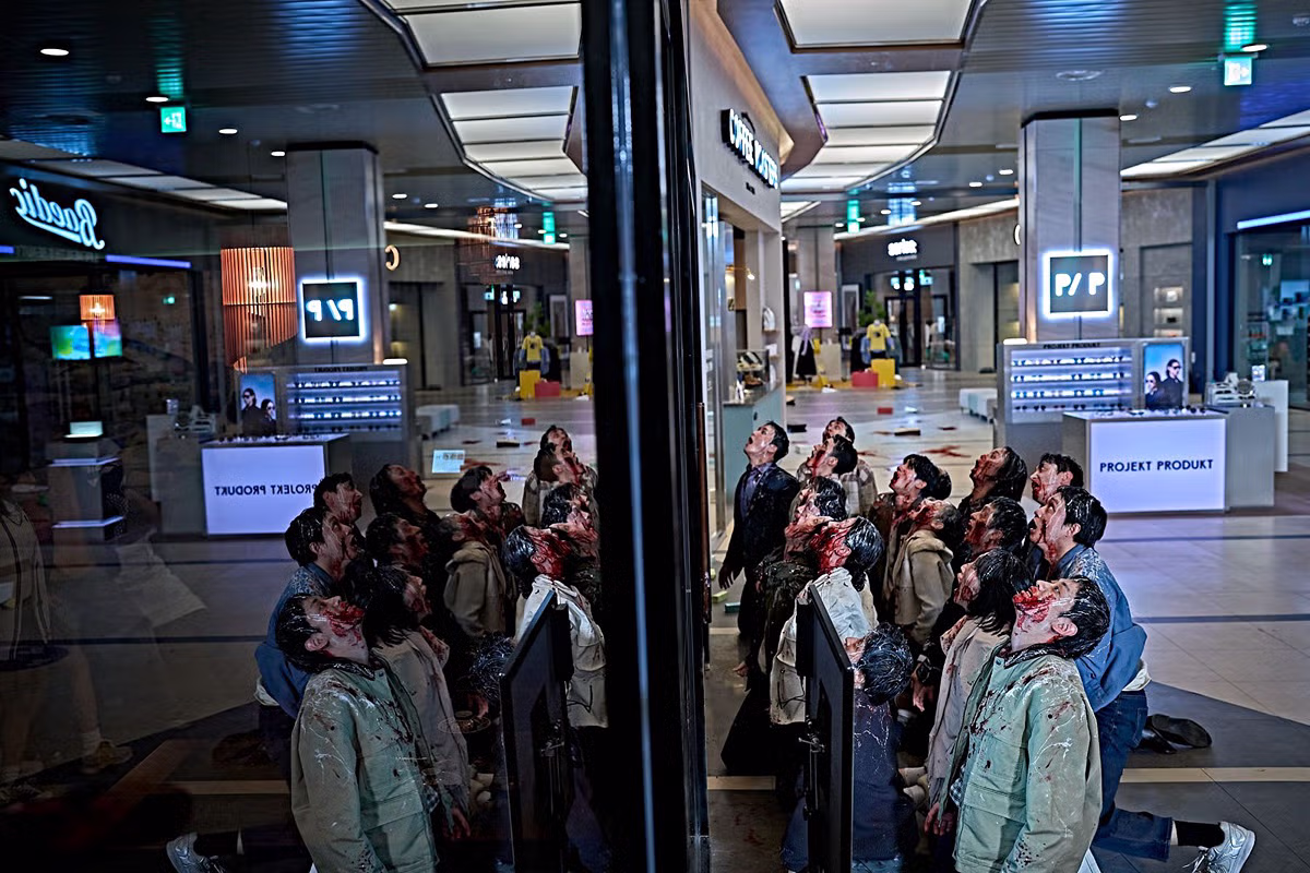 🧟‍♂️🧟‍♂️ <군체> 공식 보도스틸 공개 13