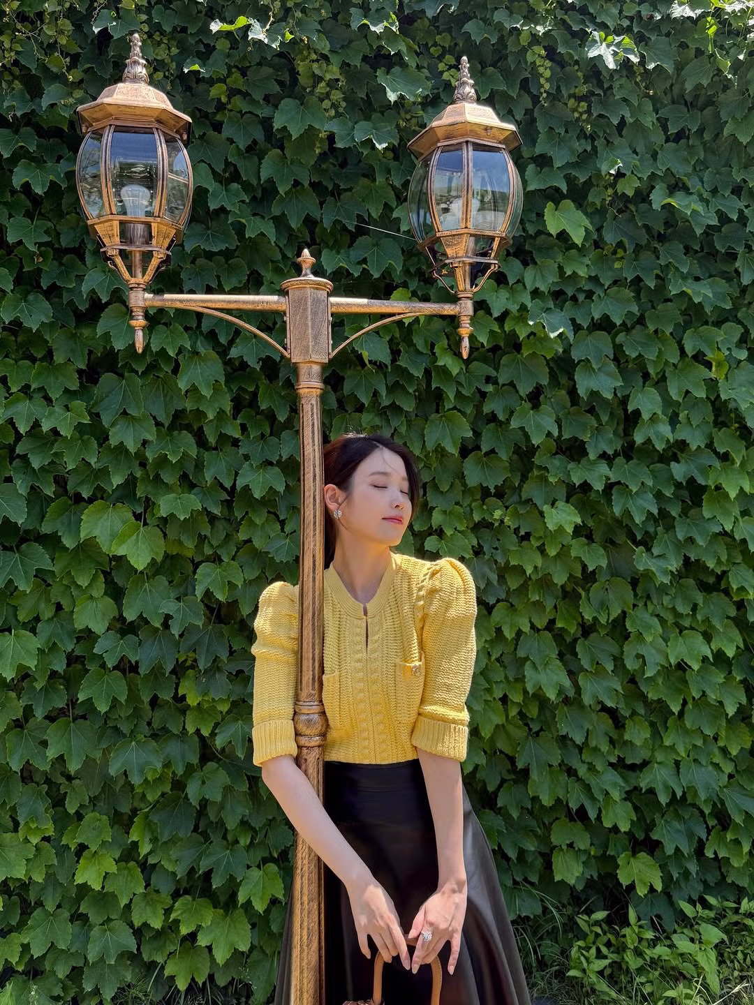 아이유 인스타 업뎃 🥚🐣 2.3부 비하인드 2