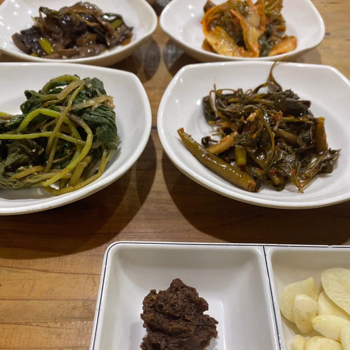 광주의 식당에서 묵은지 김치에 매료된 일본인 2