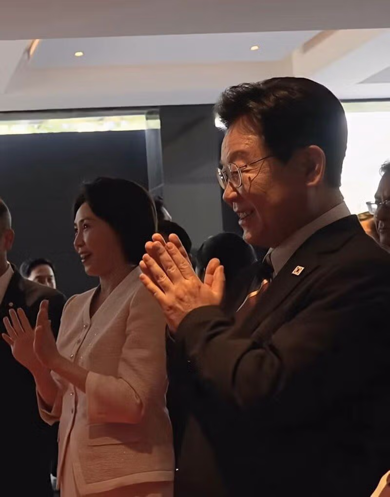 이대통령내외 인도 도착 환영식 8