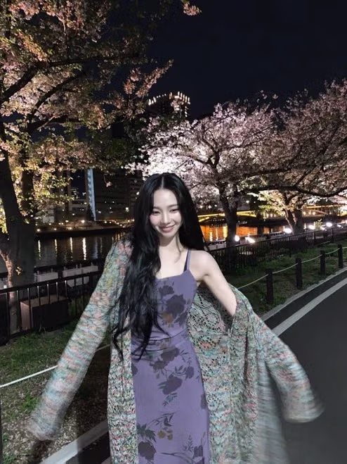 카리나가 입은 쿠팡원피스.jpg 2