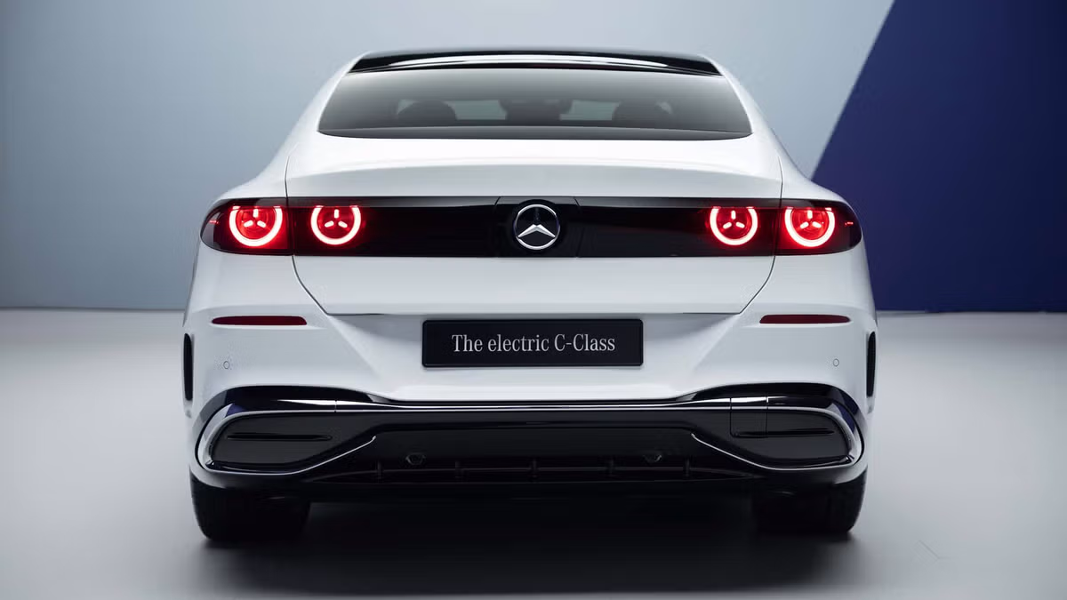 외관 디자인 개망했다는 반응이 나온 벤츠 새 전기차 디자인... 2