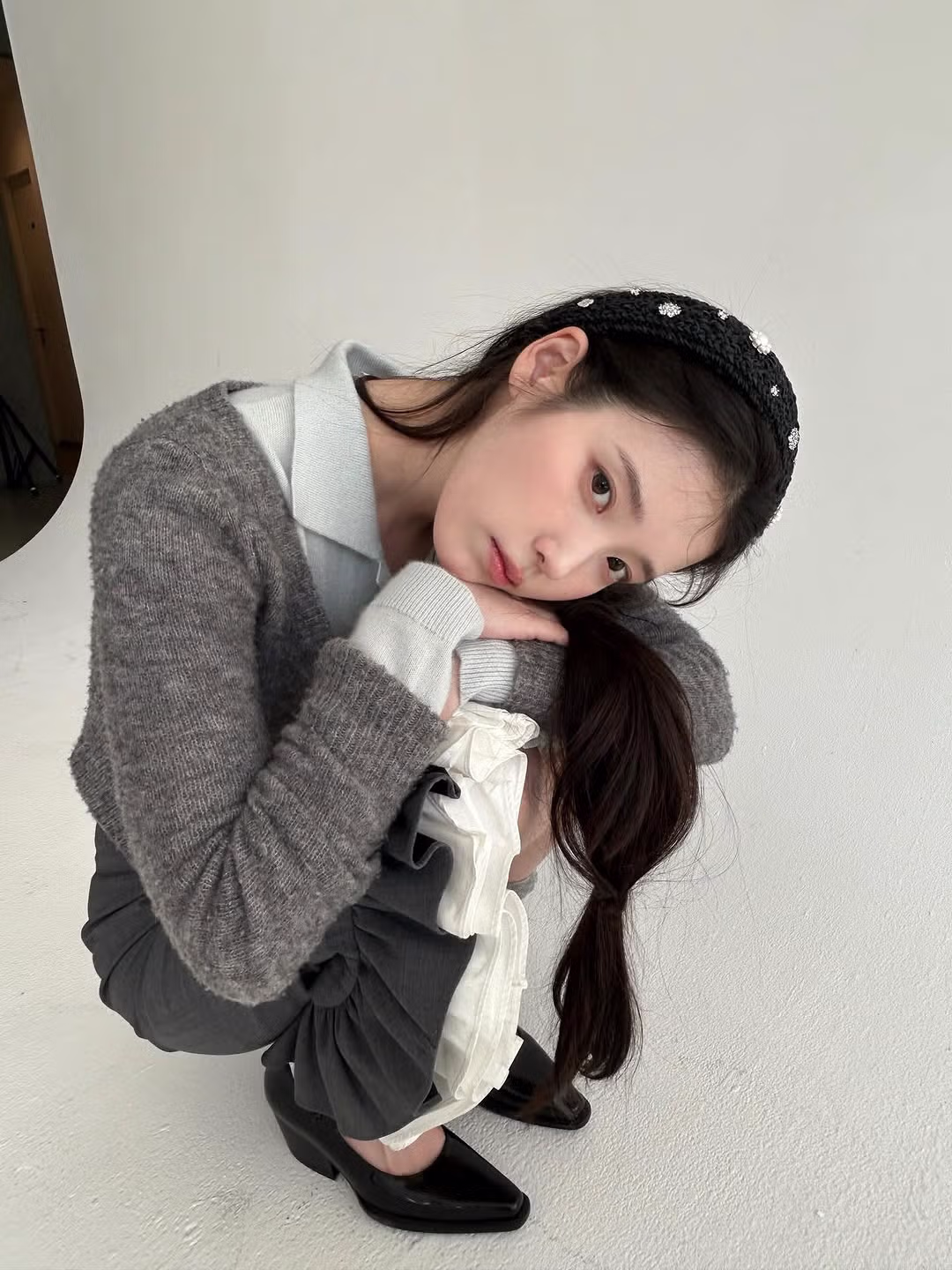 아이유 인스타 코스모폴리탄 화보 비하인드 사진 업뎃 (with 이연) - 밈카세