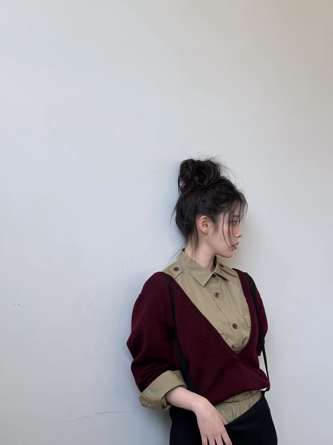 아이유 인스타 코스모폴리탄 화보 비하인드 사진 업뎃 (with 이연) - 밈카세