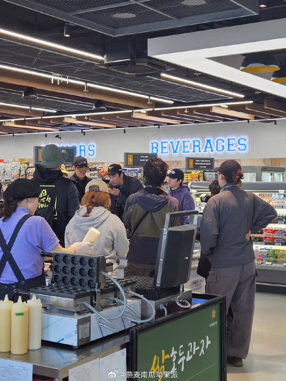 제주도에서 콩콩시리즈 찍는 김우빈 이광수 도경수 문상훈 목격짤 (ㅅㅍ - 밈카세