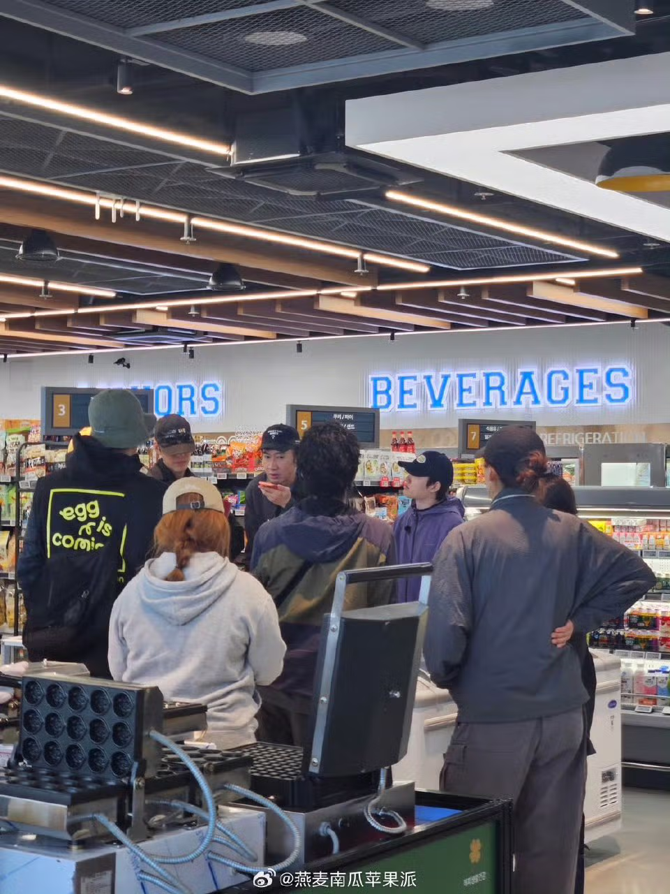 제주도에서 콩콩시리즈 찍는 김우빈 이광수 도경수 문상훈 목격짤 (ㅅㅍ - 밈카세