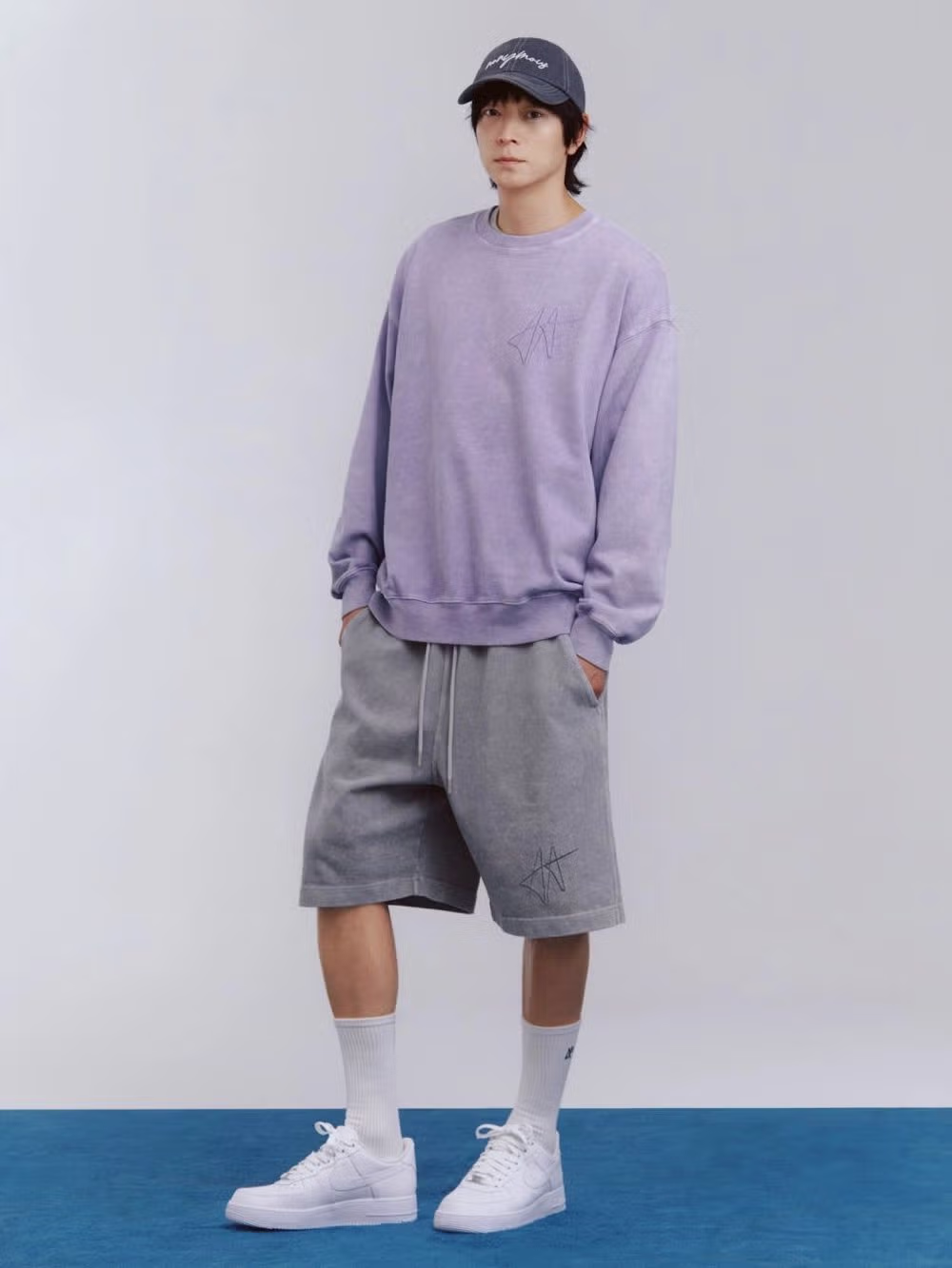 강동원 쇼핑몰 4월에 올라온 새 사진들 - 밈카세