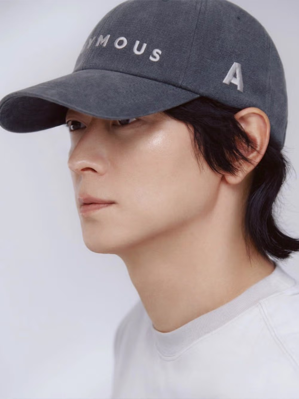 강동원 쇼핑몰 4월에 올라온 새 사진들 - 밈카세