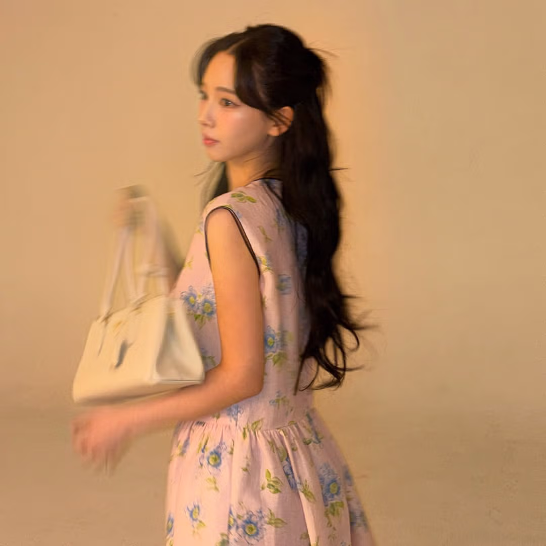 카리나 인스타 업뎃(프라다) - 밈카세