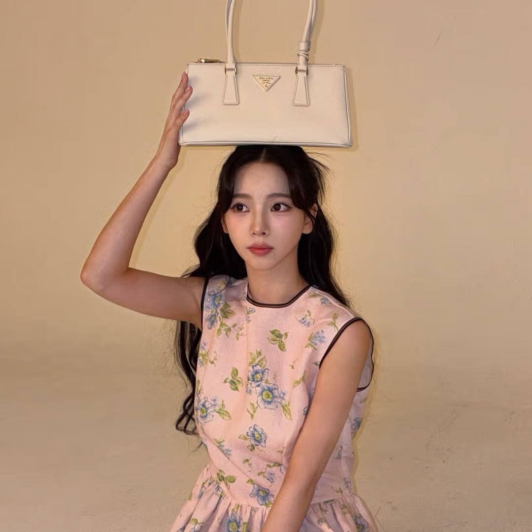 카리나 인스타 업뎃(프라다) - 밈카세