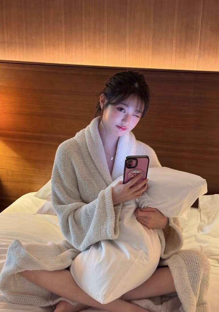 장원영 목욕 셀카 4