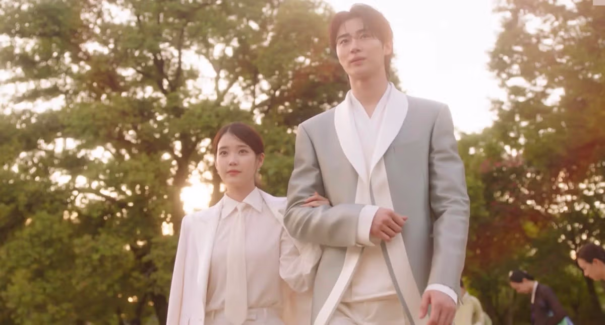 연출이 깎아먹는다는 대군부인 변우석 아이유 키차이....JPG28 - 밈카세