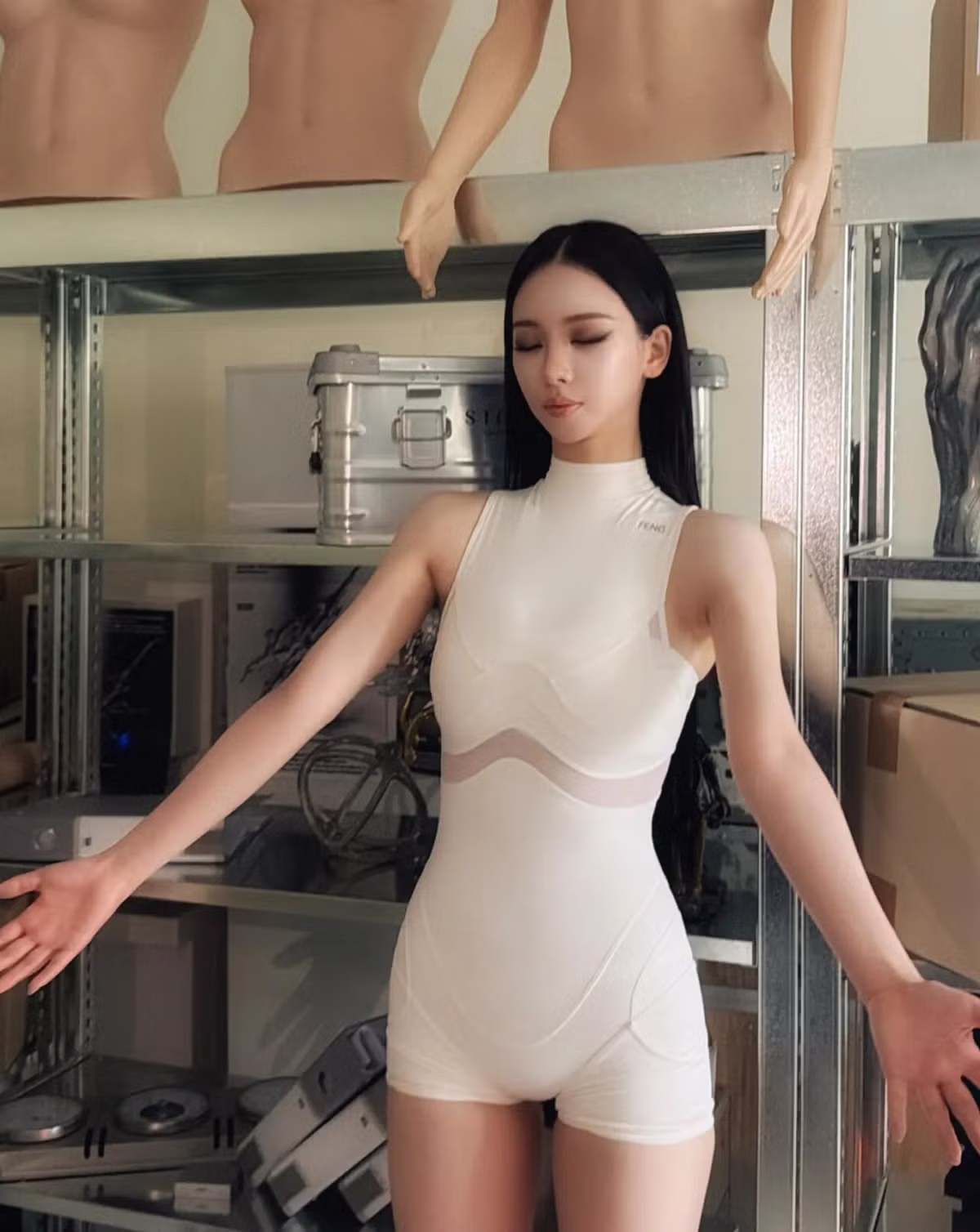 오늘자 카리나 바디수트 ㄷㄷㄷ.jpg - 밈카세