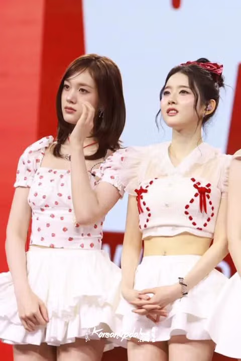 스테이씨 어제밤 마카오 추가사진 - 밈카세