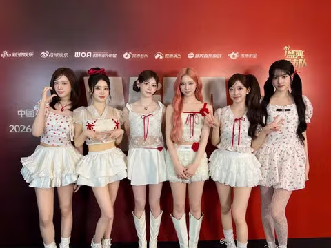 스테이씨 어제밤 마카오 추가사진 - 밈카세