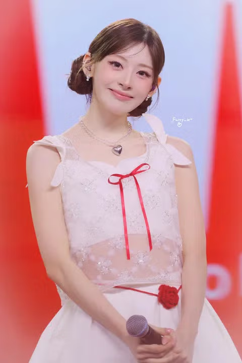 스테이씨 어제밤 마카오 추가사진 - 밈카세