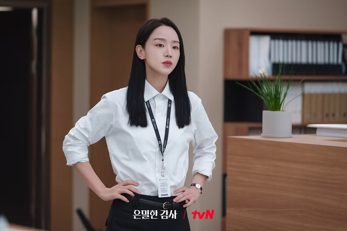 새 드라마에서 신혜선 오피스룩.jpg - 밈카세