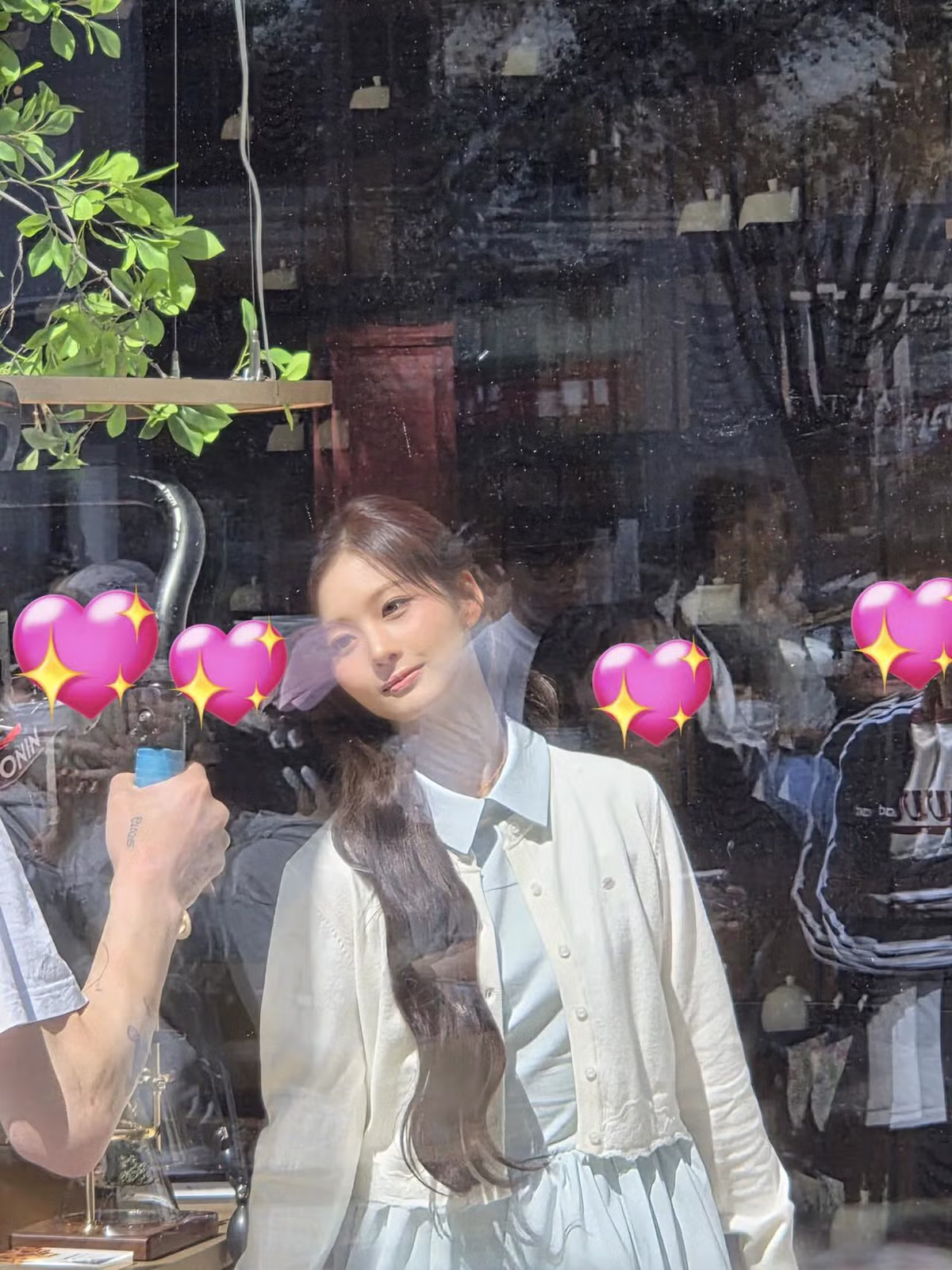 오늘 차지 밀크티 오픈 행사에서 미모 갱신한 엔믹스 설윤.JPG - 밈카세