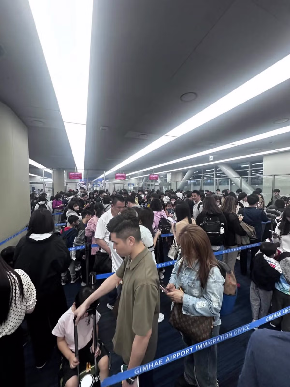 최근 심각한 부산공항 상황.jpg - 밈카세