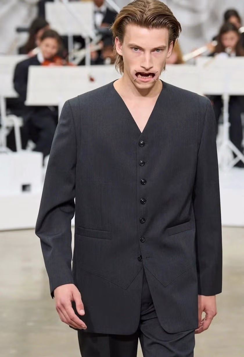 요즘 129만원짜리 명품 3