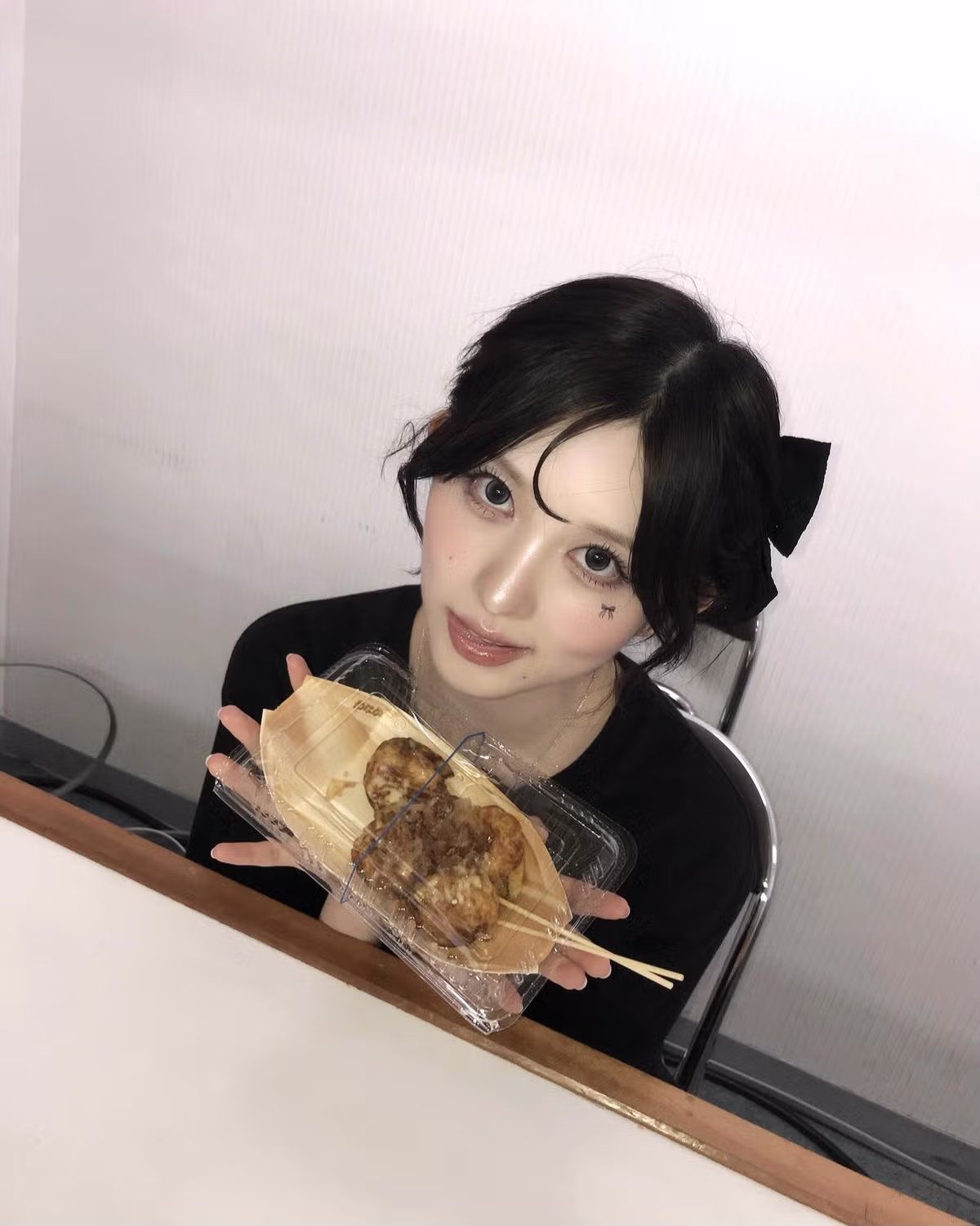 아이브 가을선배 인스타 업뎃 ٩꒰｡•◡•｡꒱۶ - 밈카세