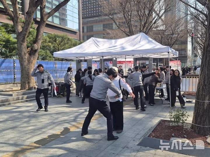 현재 서울 한복판 상황......jpg66 2