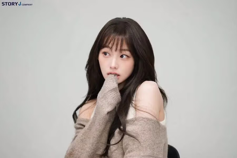 강미나 NEW 프로필 비하인드 포토 - FM코리아 인기글 이미지 3 - 밈카세