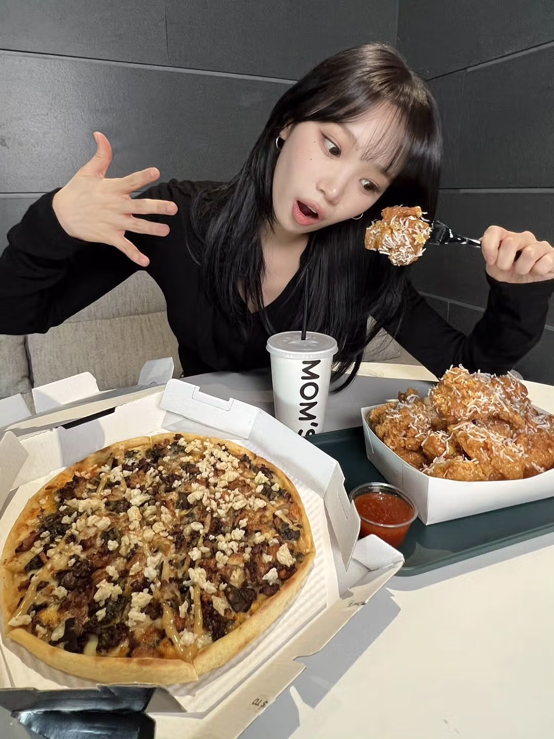 김채원 인스타 ㄷㄷㄷ - 더쿠 인기글 이미지 5 - 밈카세