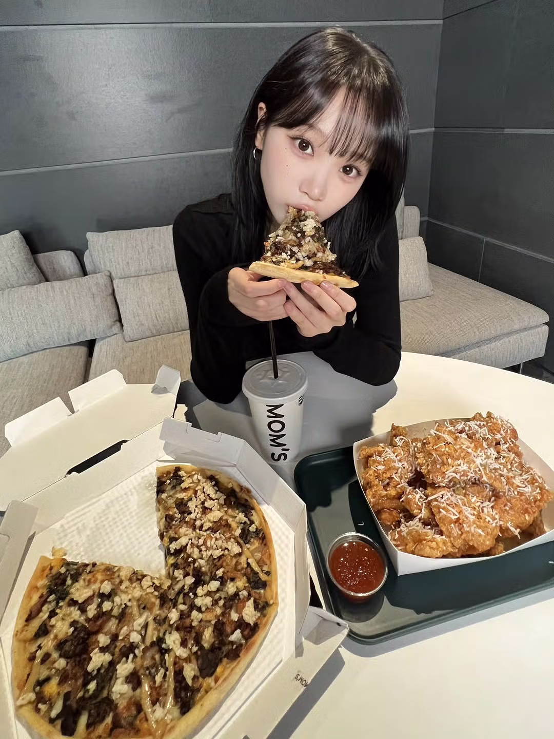김채원 인스타 ㄷㄷㄷ - 더쿠 인기글 이미지 3 - 밈카세