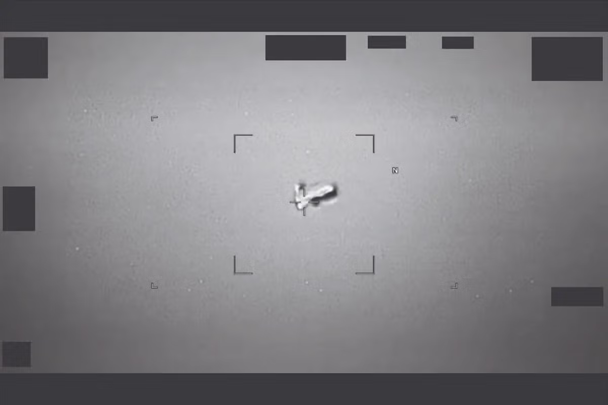 트럼프, UFO 사진을 트루스 소셜에 공개 - FM코리아 인기글 이미지 2 - 밈카세
