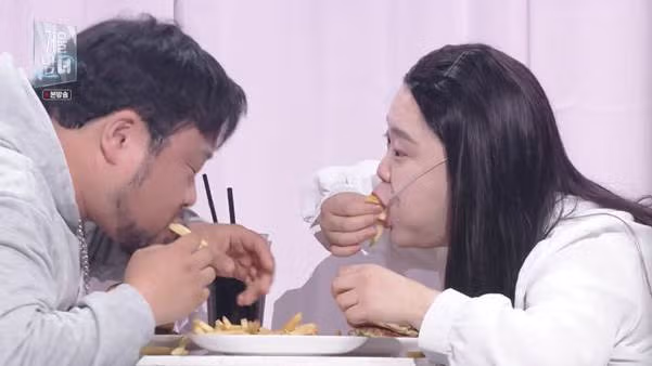 소개팅 남자의 말을 들은 후 어떤 여자의 행동.jpg - 와이고수 인기글 이미지 7 - 밈카세