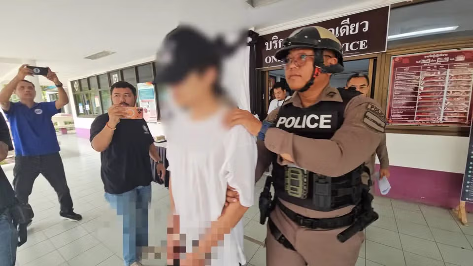 태국에서 발견된 무시무시한 무기를 가진 중국인 사건 - 개드립 인기글 이미지 5 - 밈카세