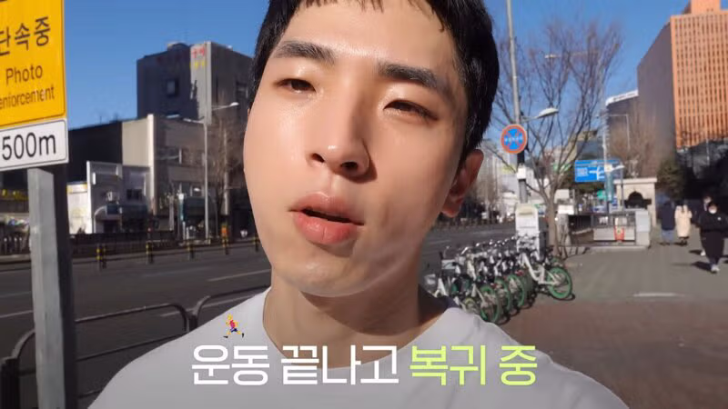 20대로 오해받는 40대의 외모 - MLB파크 인기글 이미지 2 - 밈카세