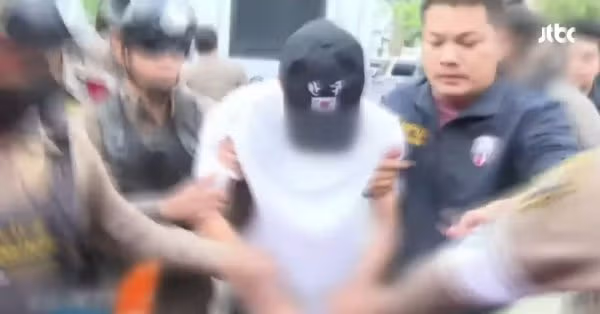 태국에서 중국인 범죄자가 잡혔는데 한국모자를 써 이슈가 됨 - 개드립 인기글 이미지 2 - 밈카세